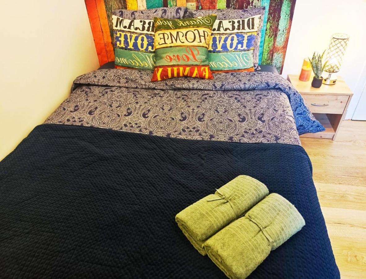 Hostal By Port Vell Rooms