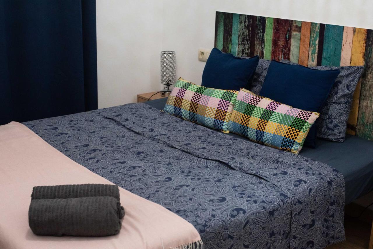 By Port Vell Rooms Hostal *