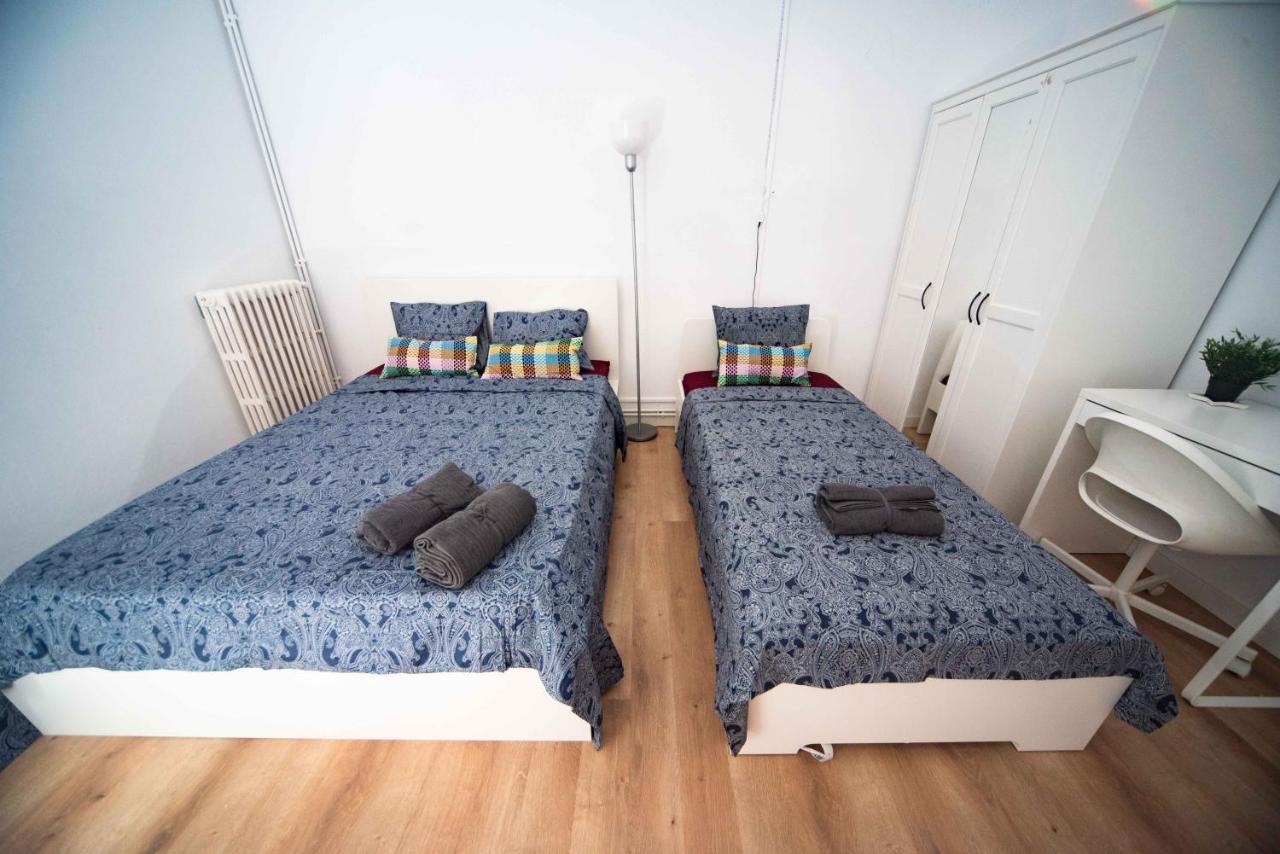 Hostal By Rambla De Catalunya *
