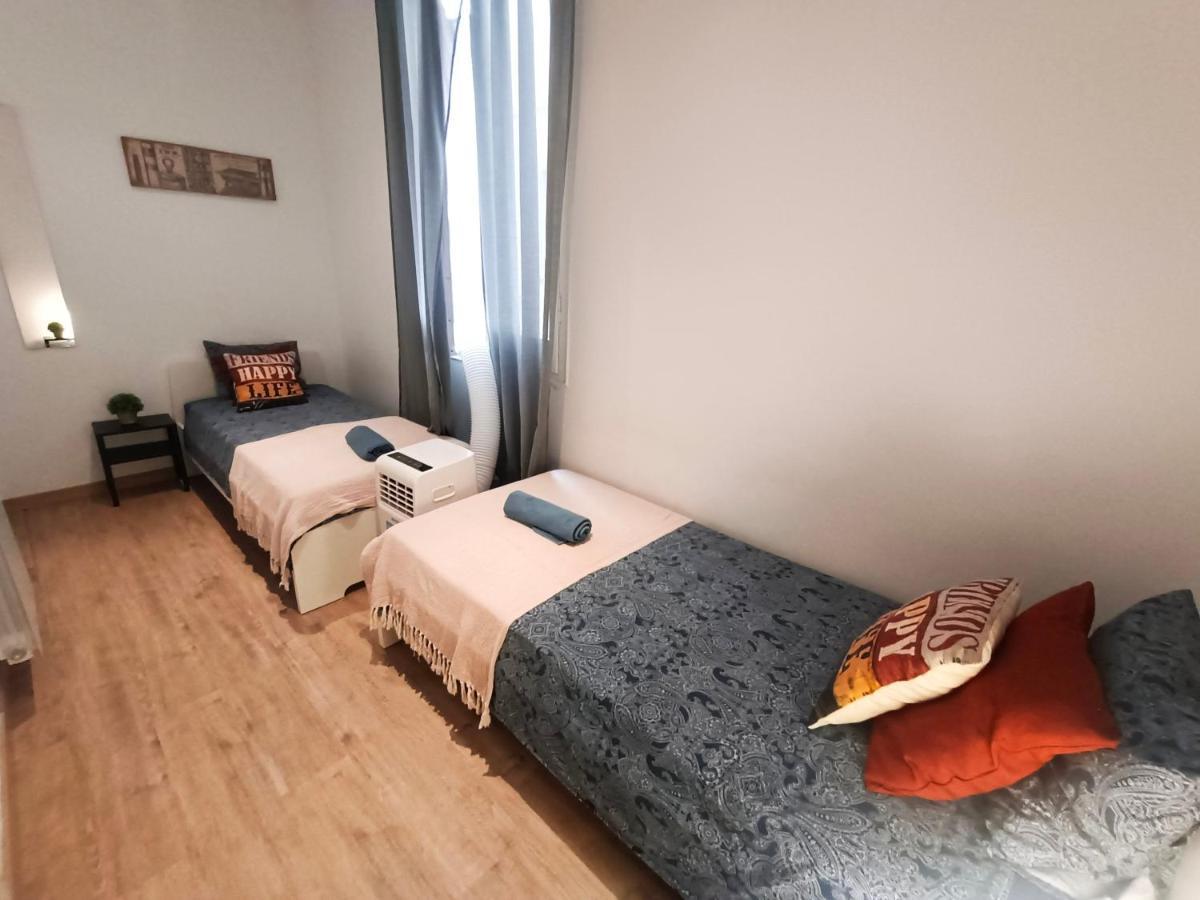 Hostal Private In Born *