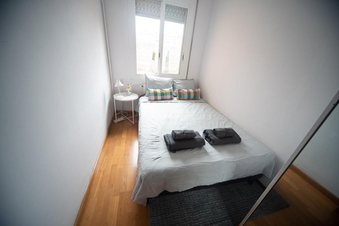 Hostal Traditional In Eixample Barcelona
