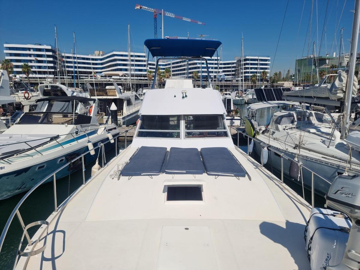 Hotel en barco Beautiful And Comfy Boat In With Boat Tour Option