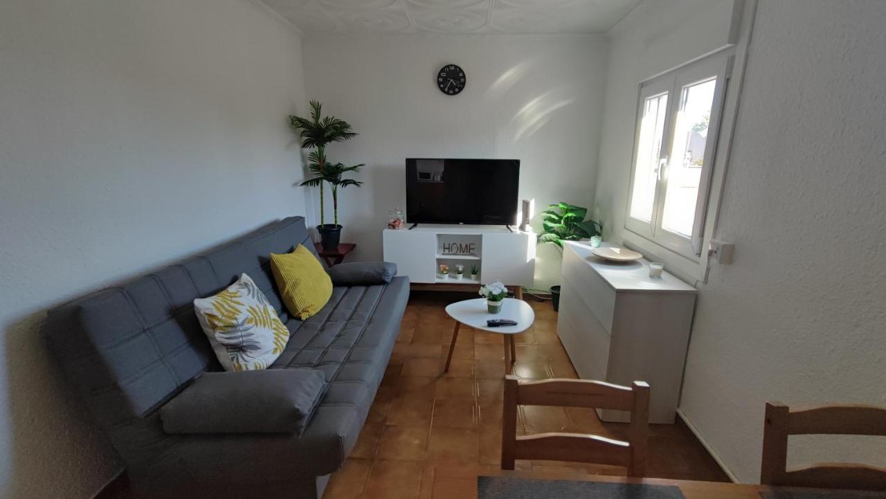 Acogedor Alojamiento En Trinitat Vella Apartment *