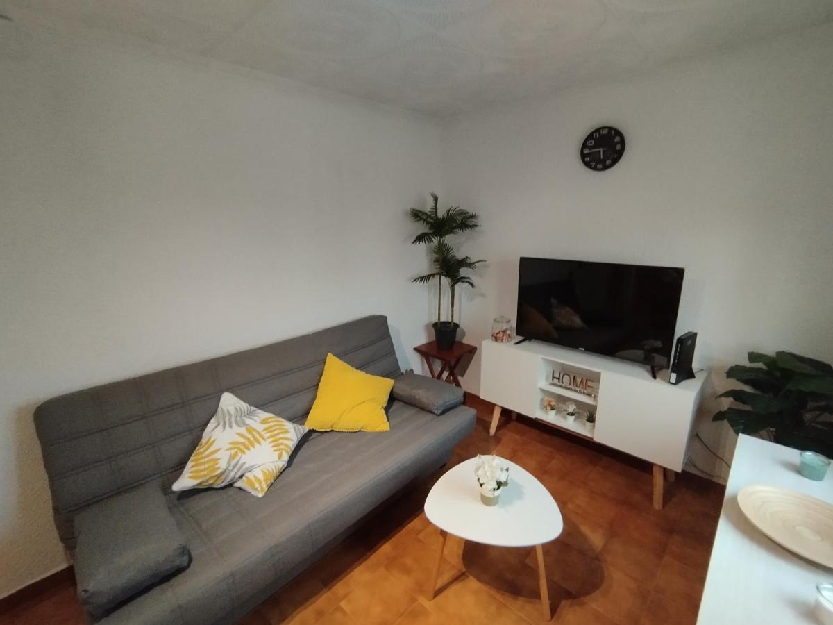 Acogedor Alojamiento En Trinitat Vella Apartment Barcelona