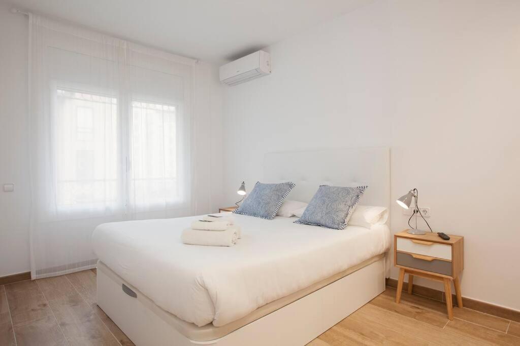 Diagonal/paseo De Gracia 4 Pax Apartment Barcelona