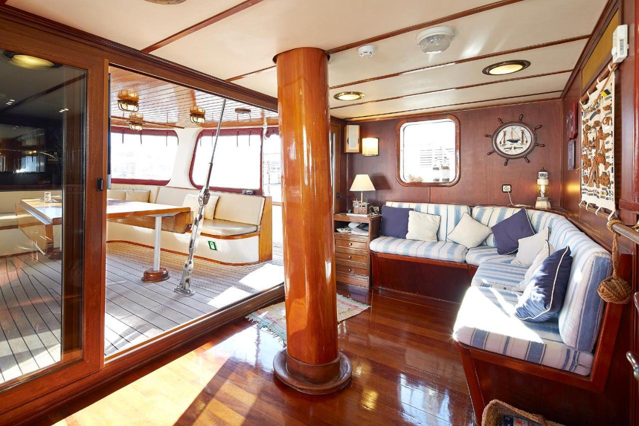 Southern Cross Hotel en barco Barcelona