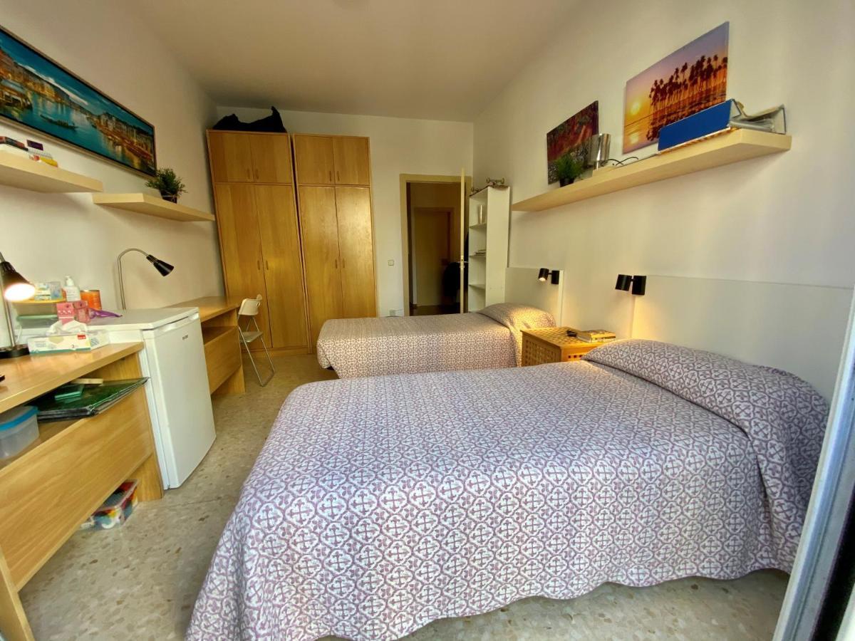 Housing Recommend For Student And Professor Apartment Barcelona