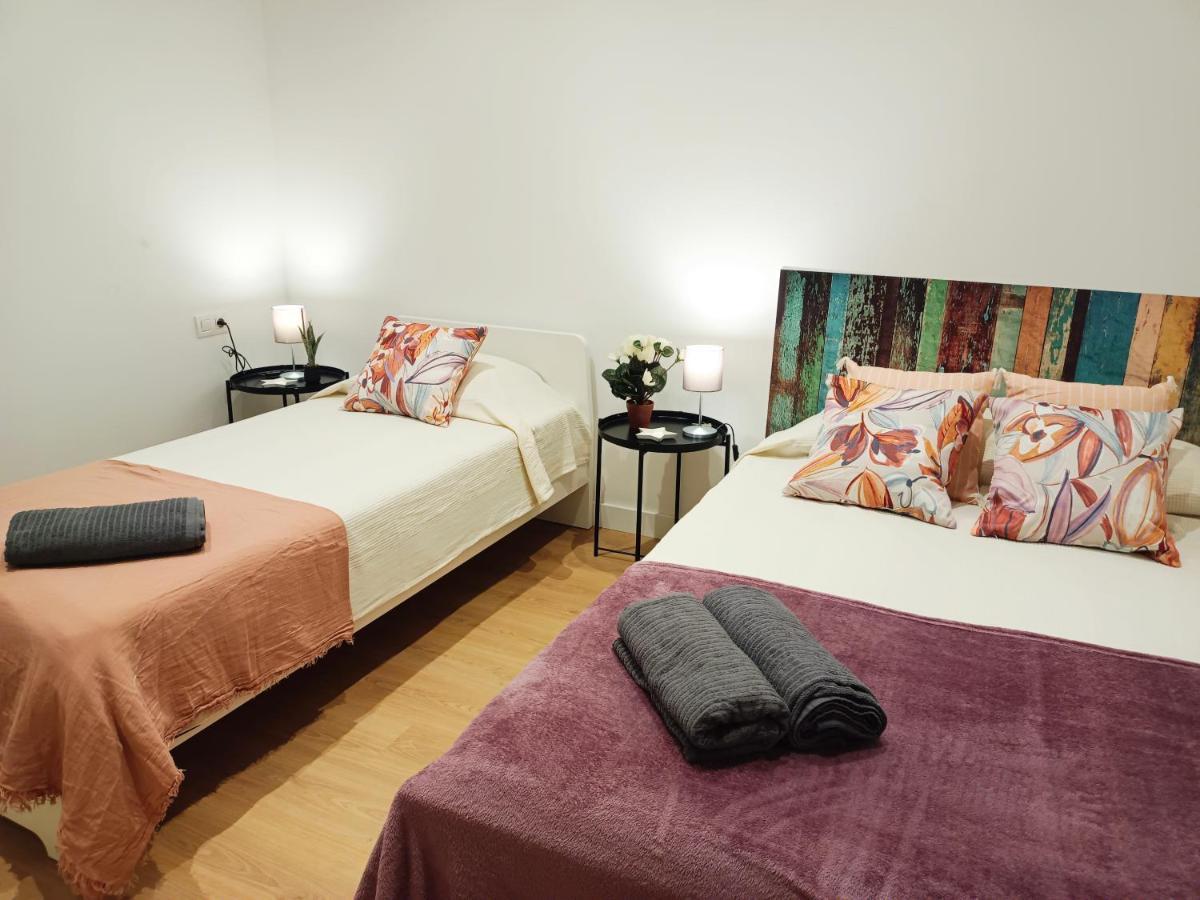 By Universitat Hostal Barcelona