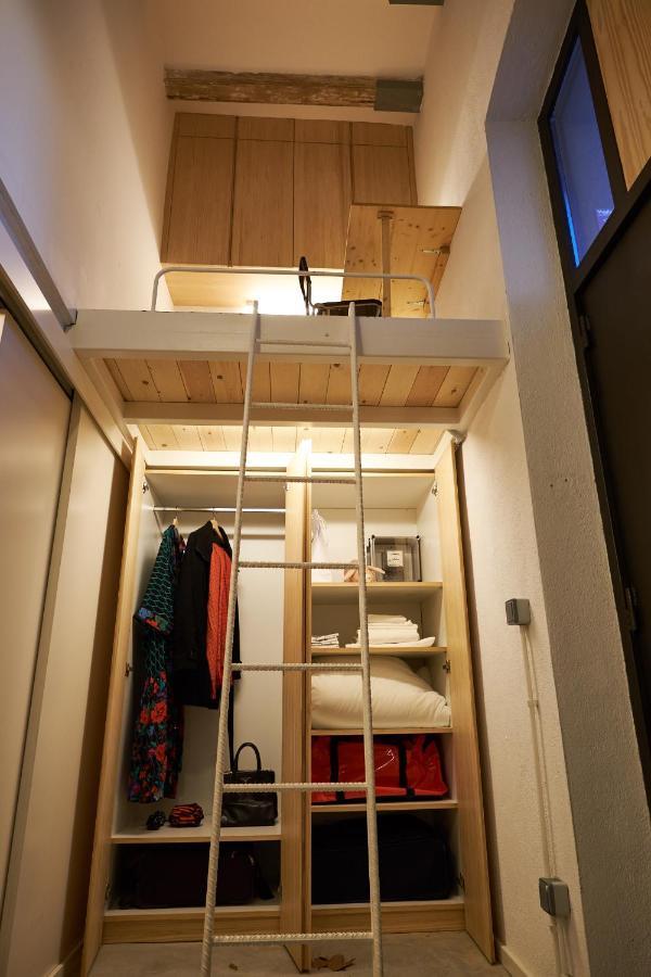 Luxury 1br With Patio Near The Apartment Barcelona