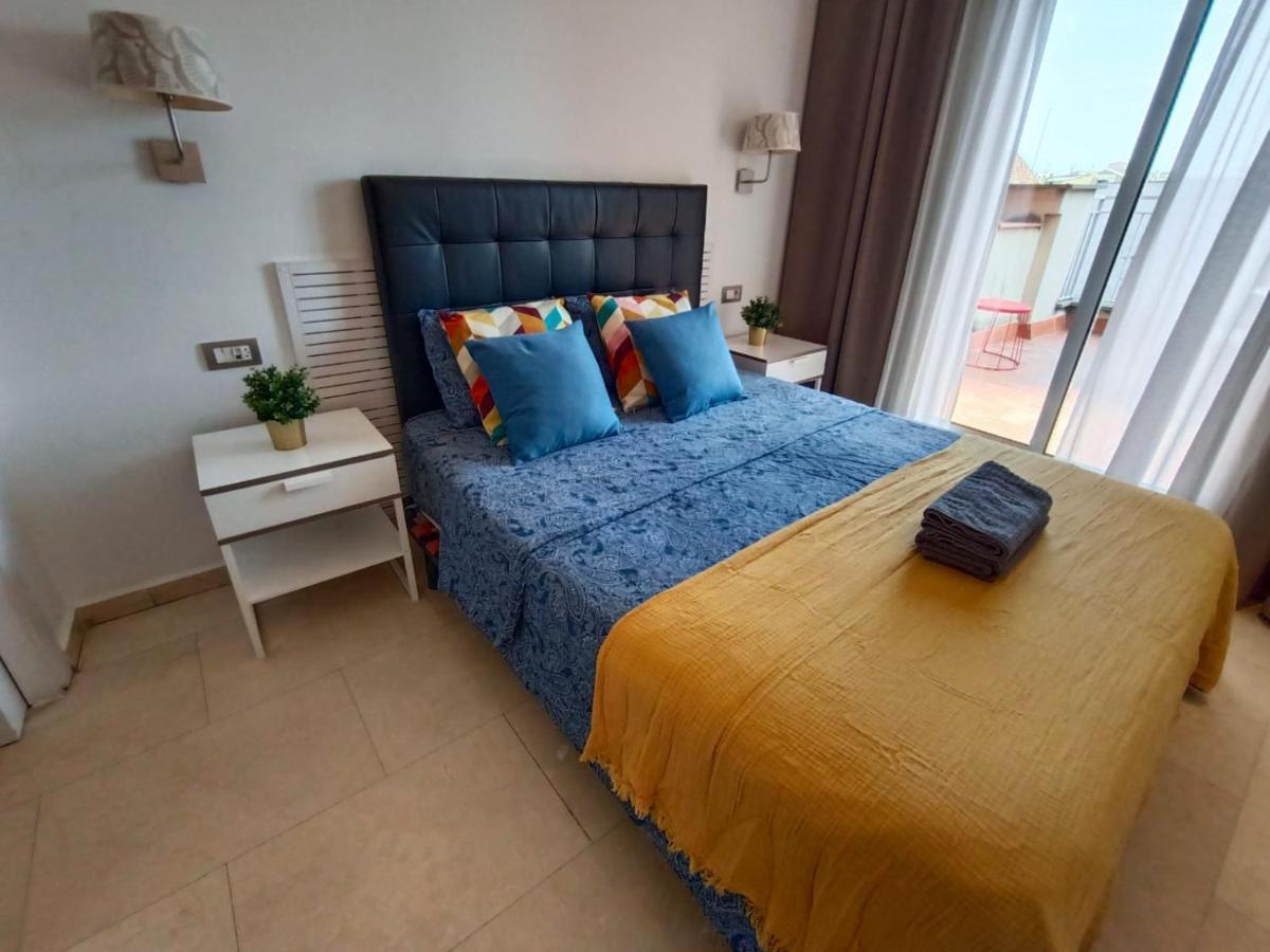 Hostal By Paseo De Colon Barcelona