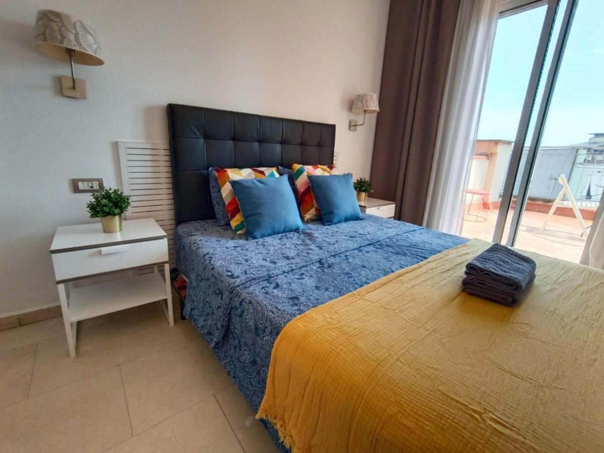 Hostal By Paseo De Colon *