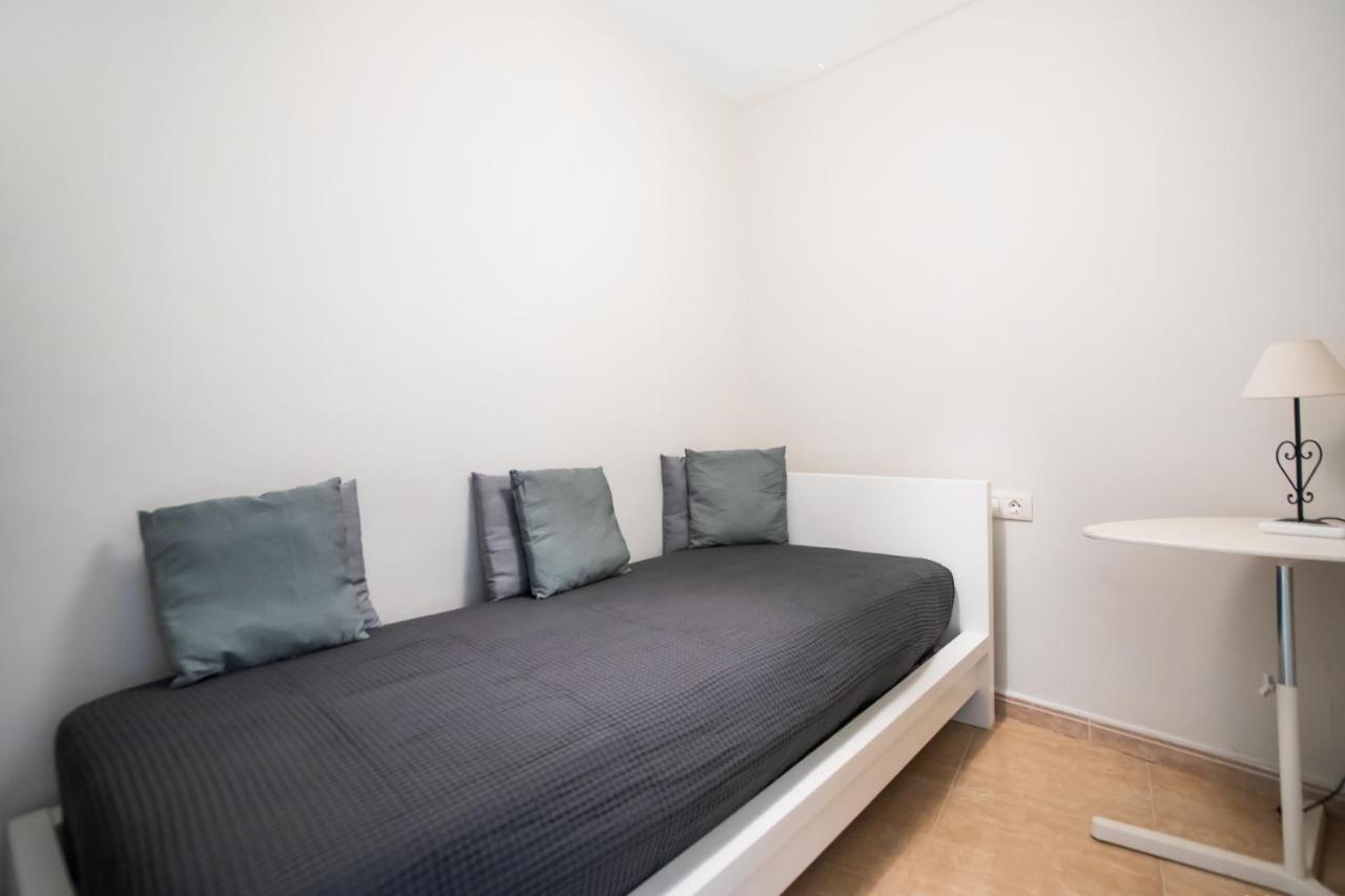Apartment 42man1018 Centrally Located Flat In Sant Antoni Barcelona