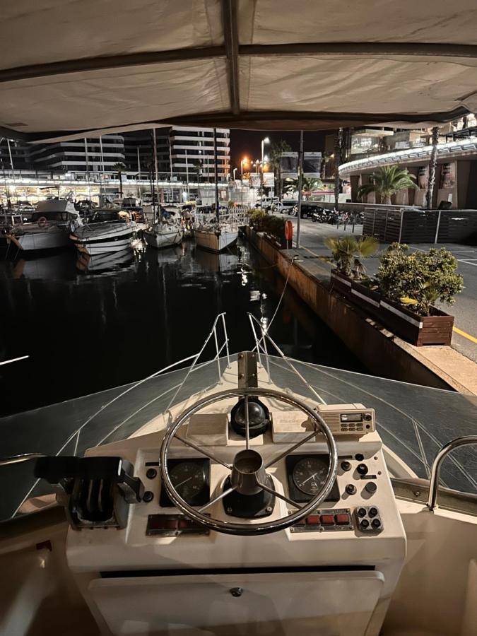 Andrea House's Hotel en barco Barcelona