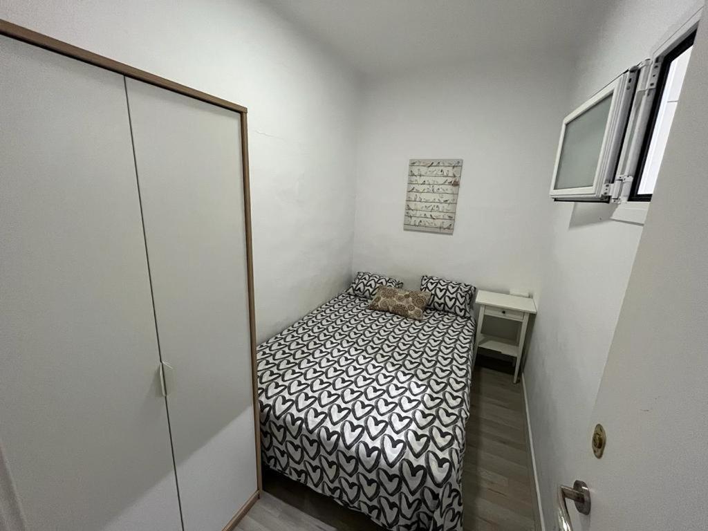 Confortable In The Heart Of Raval Barcelona