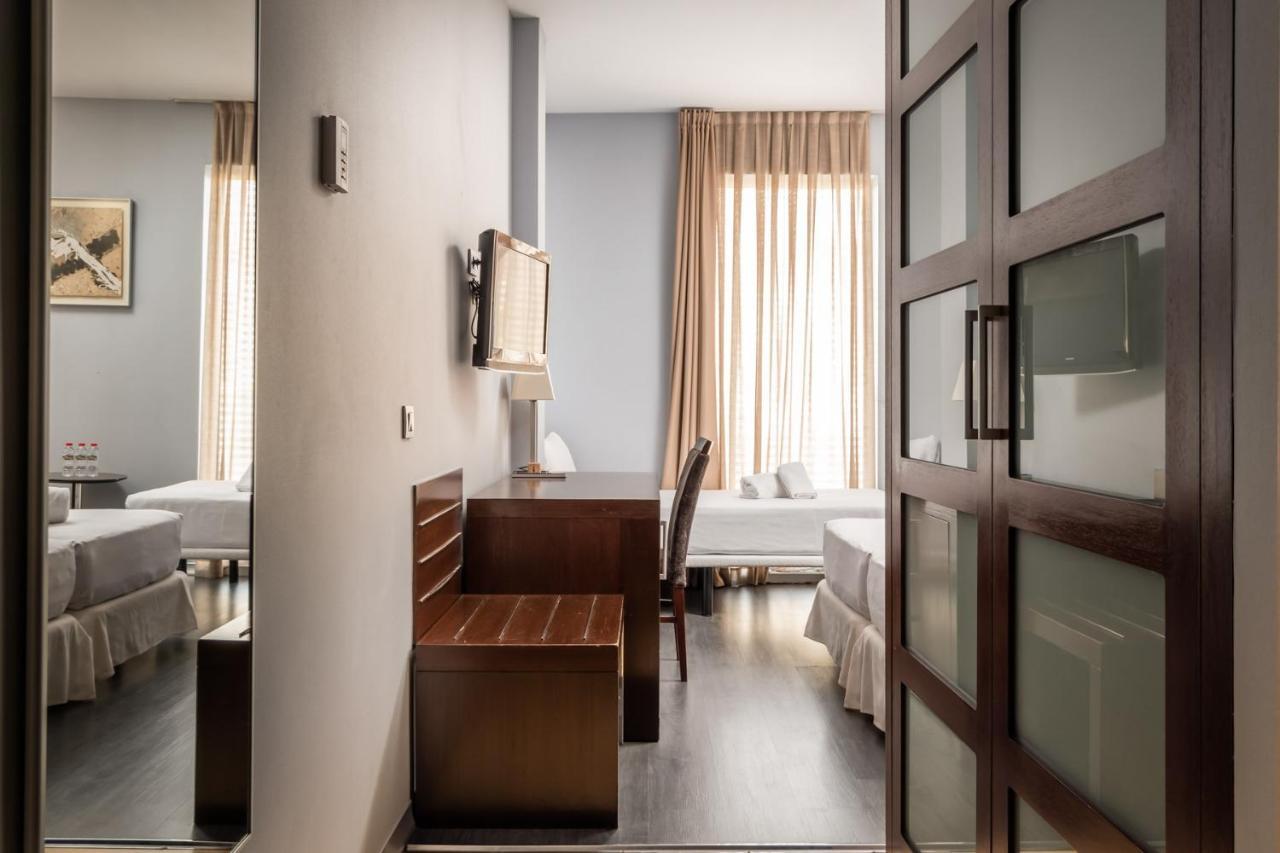 Madanis Hotel