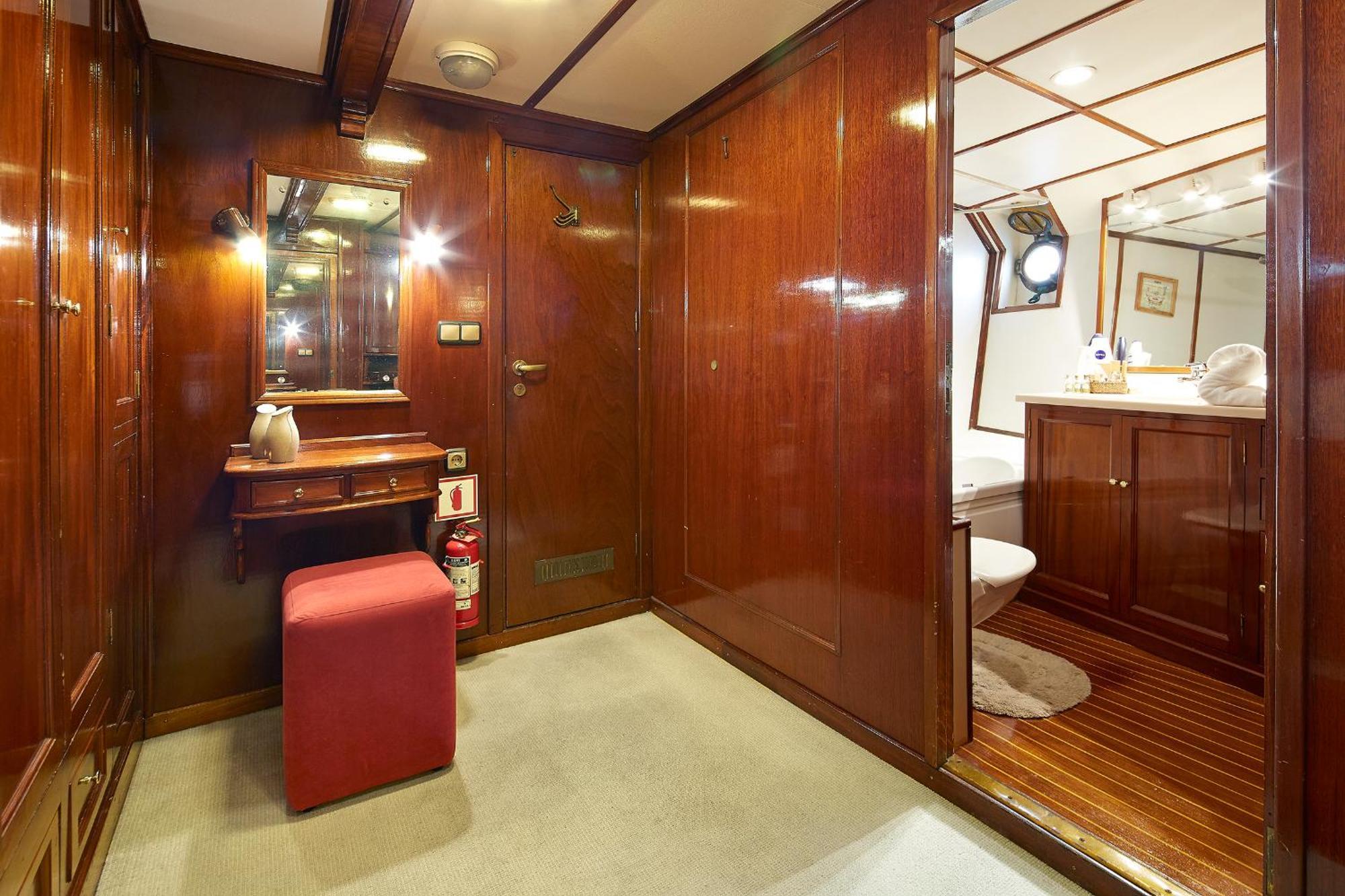 Hotel en barco Southern Cross Barcelona