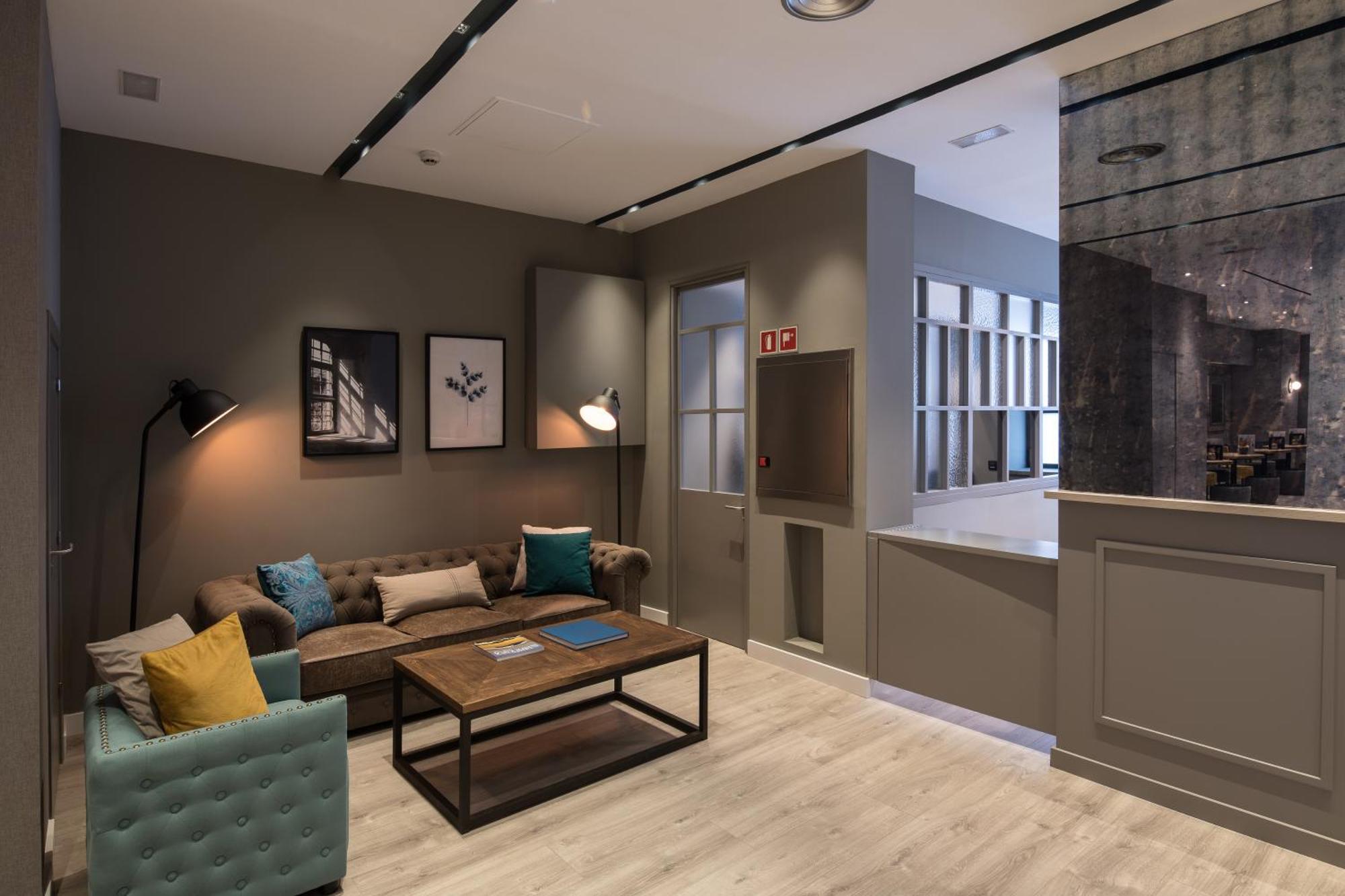 Hotel Catalonia Gran Via Bcn 4*