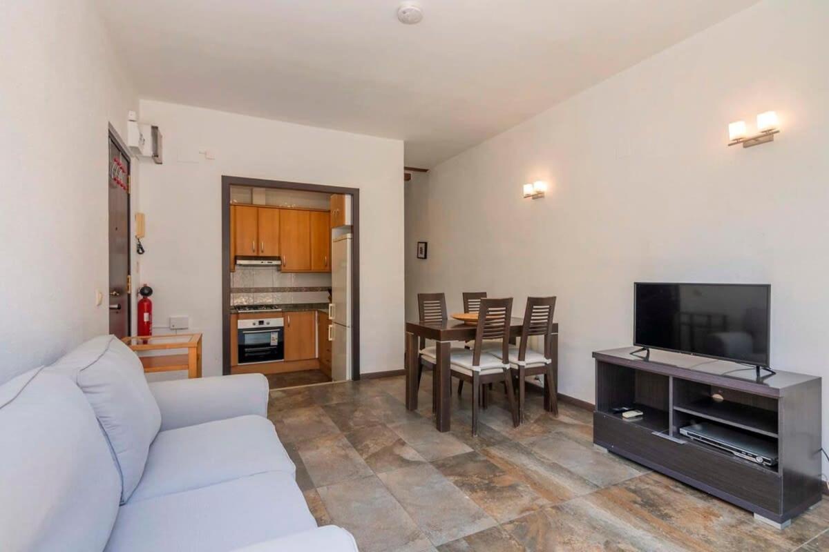 Apartment 3bd With Private Terrace Right By Sagrada Familia *