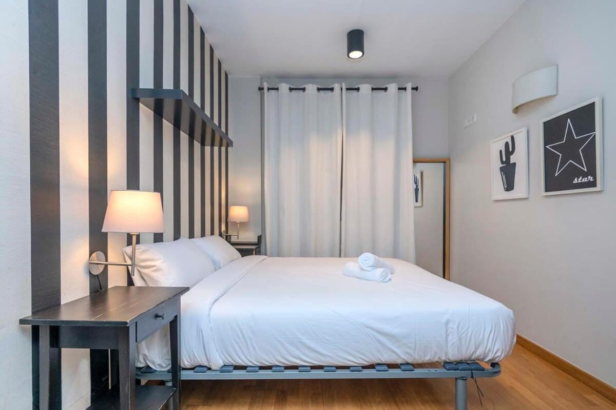 Modern And Bright In Eixample 1-2 * Barcelona