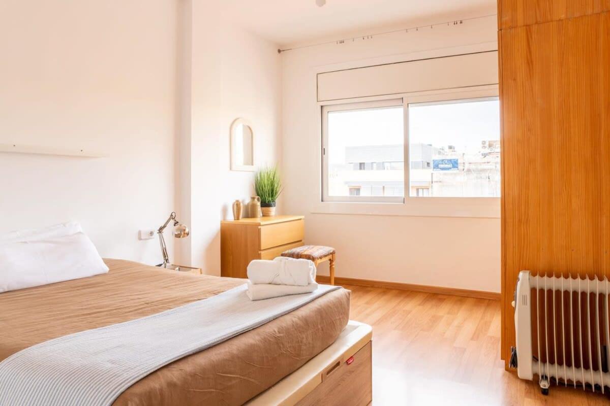 Bright 4bd With Terrace Near Arc De Triomf Barcelona