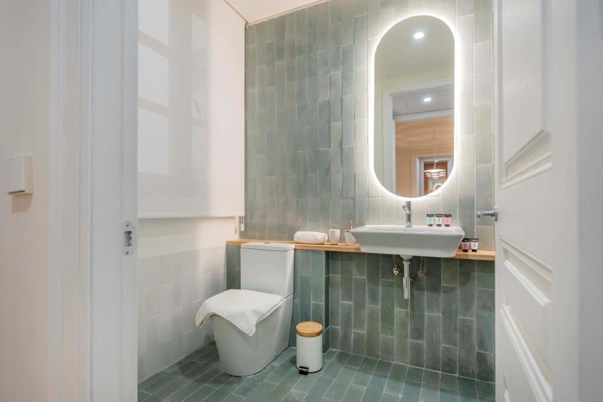 Amazing 5 Bedrooms 5 Bathrooms By Plaza Catalunya Apartment