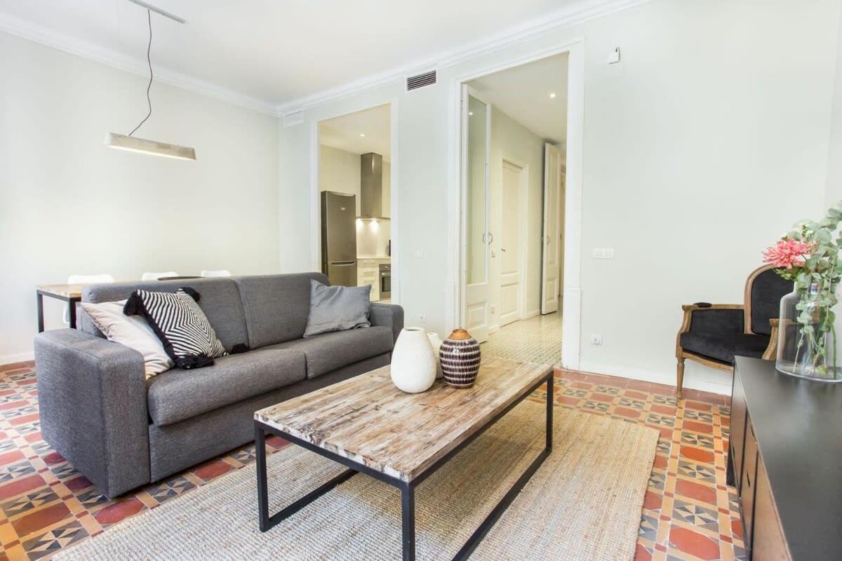 4bedroom With A Balcony In Ramblas 1 2 Apartamento Barcelona