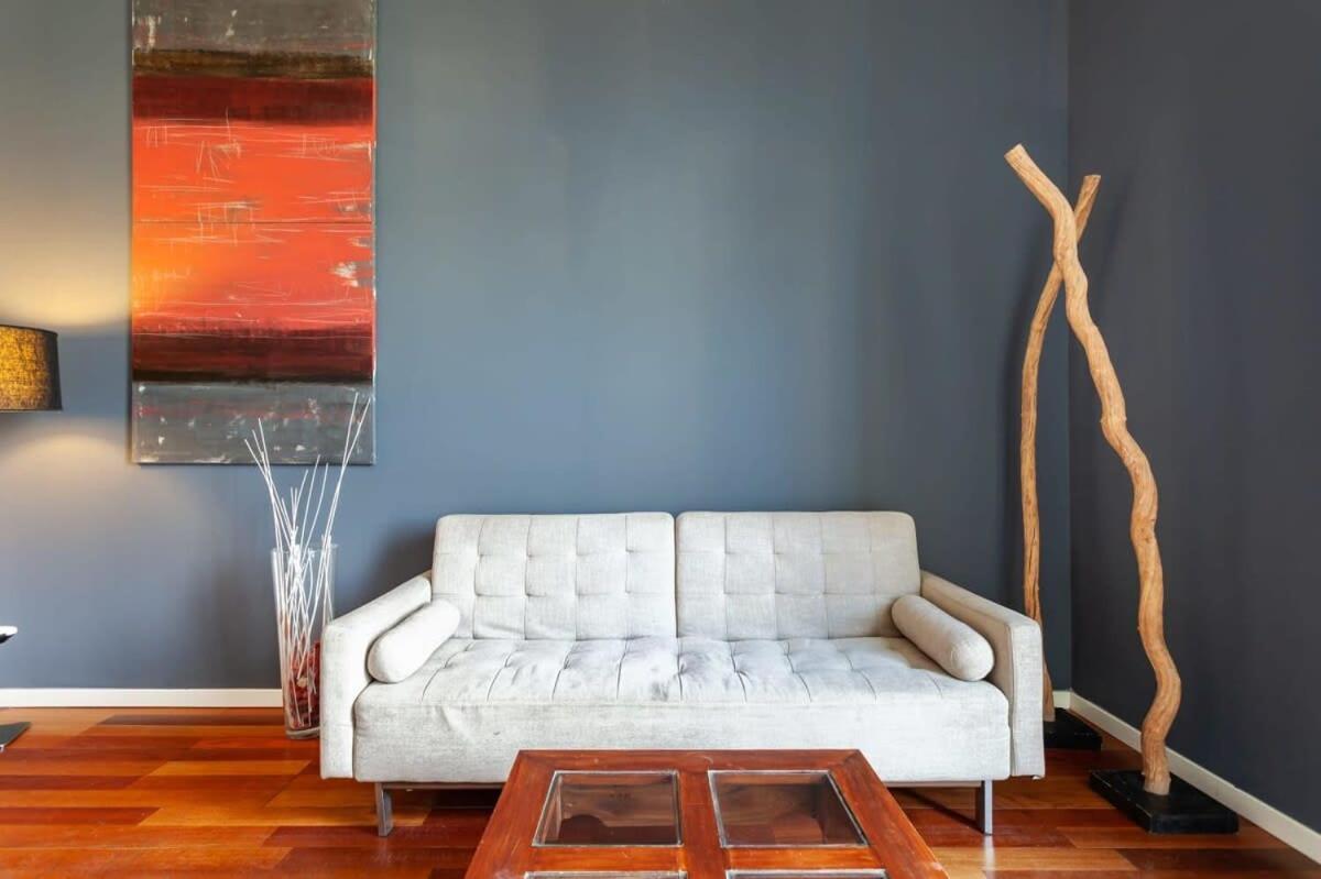 3bedroom Duplex With Balcony In Plaza Cataluna *