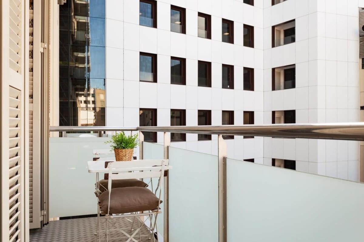 3bedroom Duplex With Balcony In Plaza Cataluna *