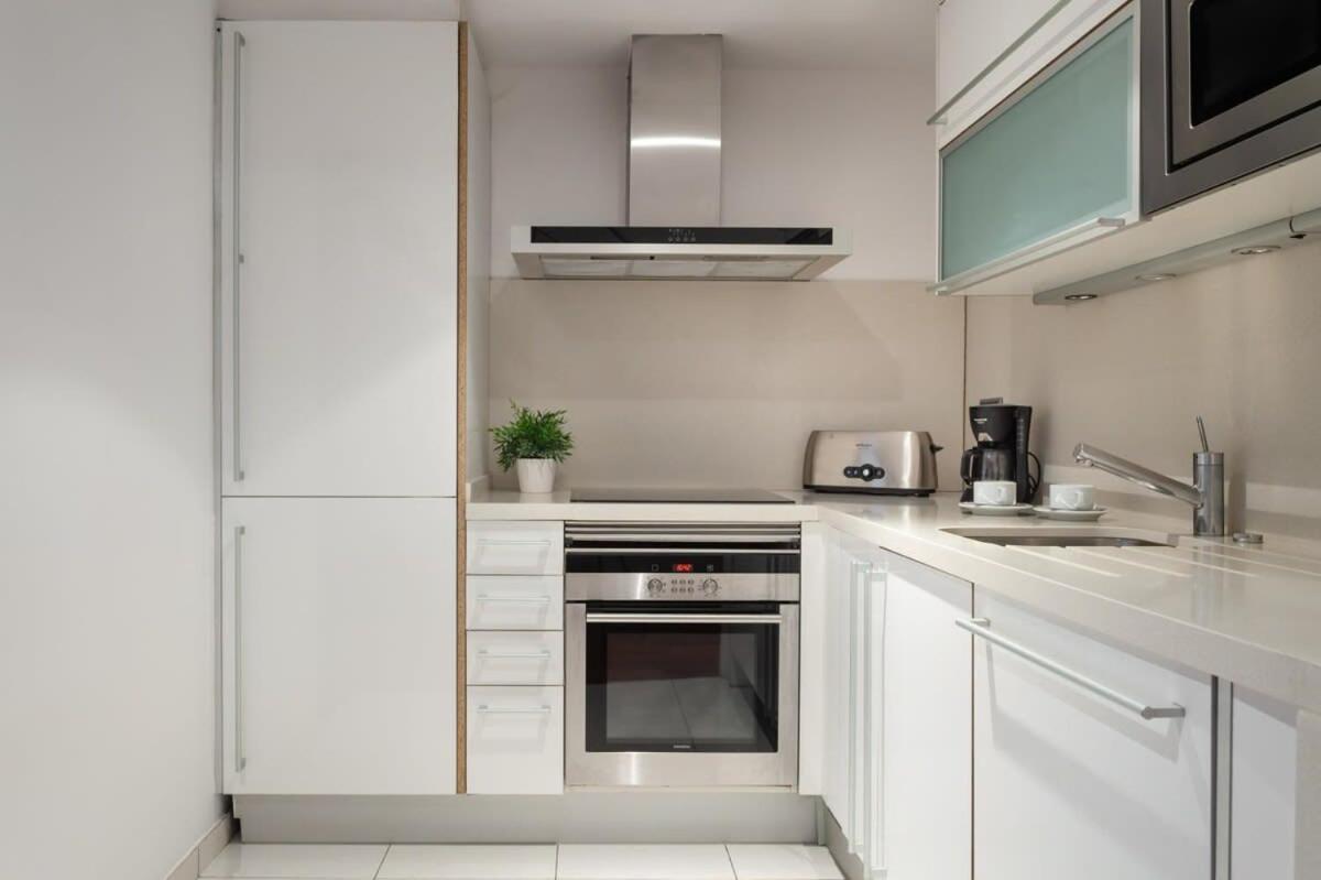 3bedroom Duplex With Balcony In Plaza Cataluna Apartment Barcelona
