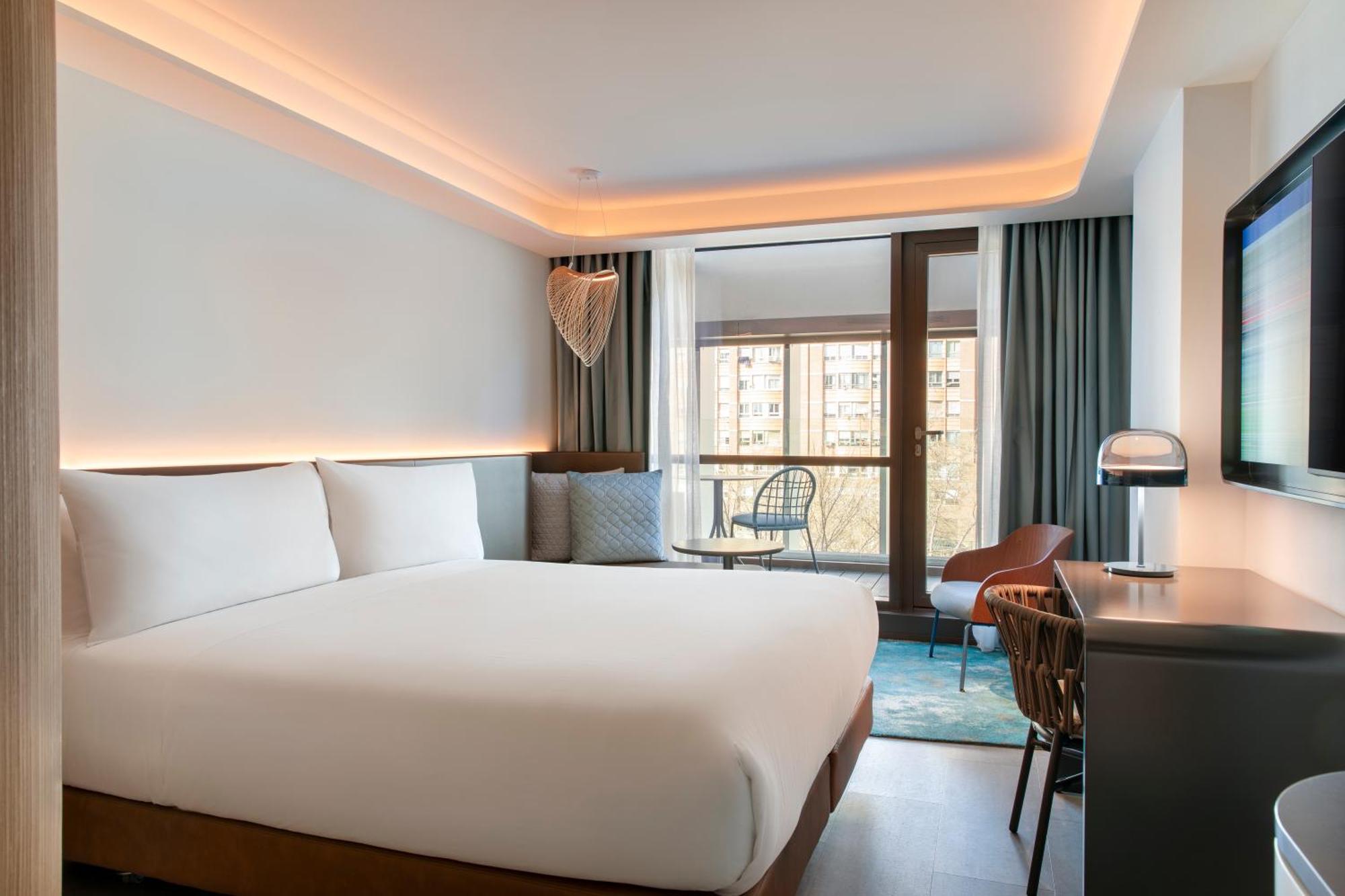 Labtwentytwo Barcelona, A Tribute Portfolio By Marriott