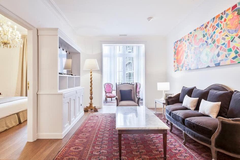 Casa Batllo - Luxury Historic 4bd 4bth For 9 Guests Apartment Barcelona