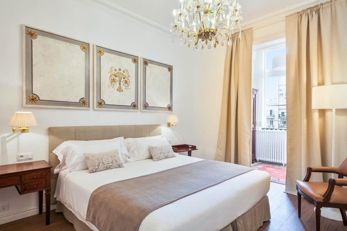 Casa Batllo - Luxury Historic 4bd 4bth For 9 Guests *