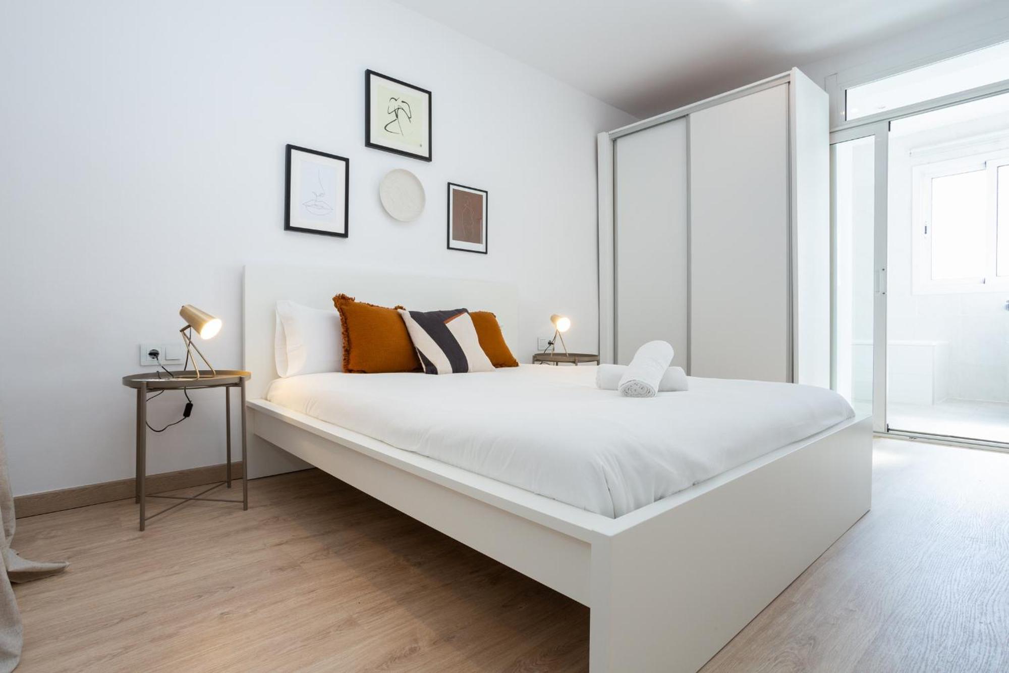 11crc1037 Newly Decorated Near Sants Station * Barcelona