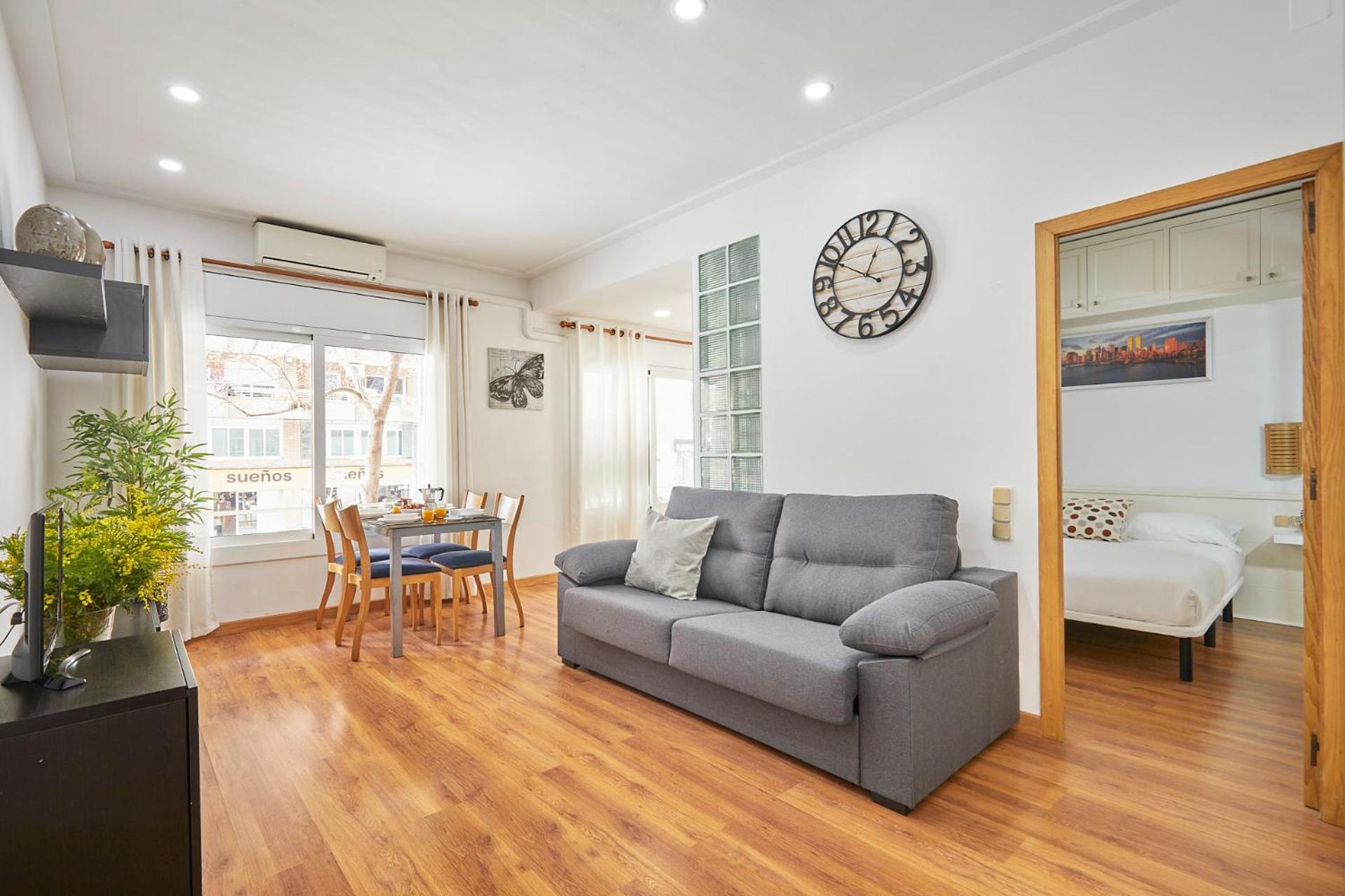 Apartamento Bbarcelona Gracia Nova Flat *