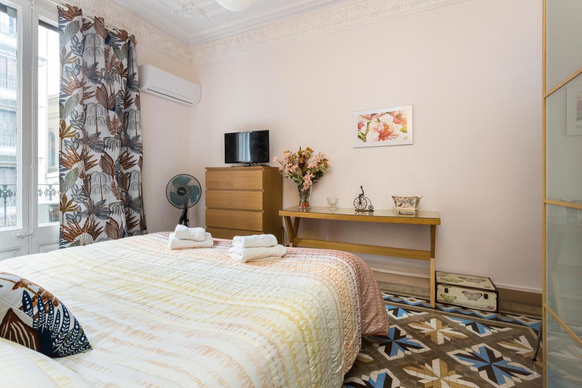 Luxury Y Elegant In The Centre Barcelona