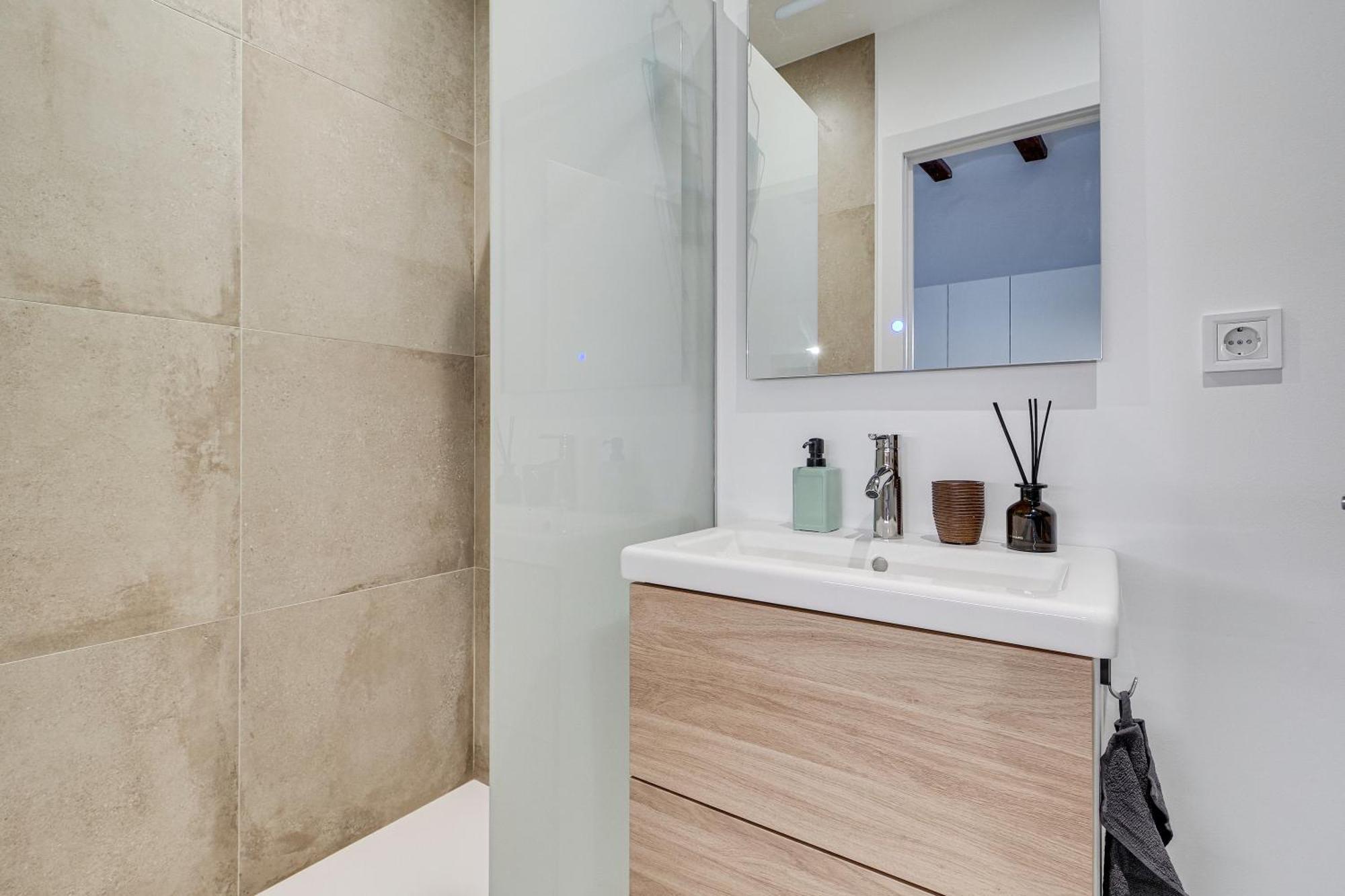 Luxury 1br Born Apartment