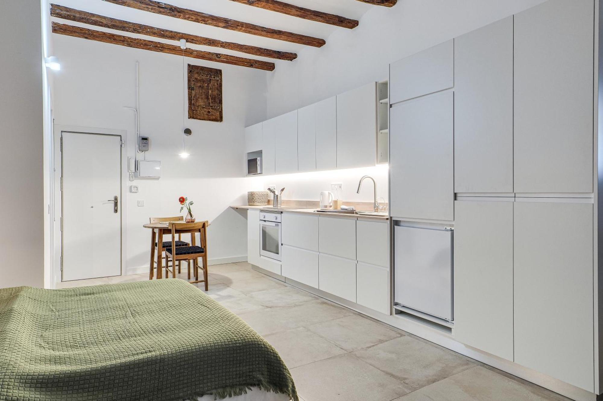 Luxury 1br Born Apartment *