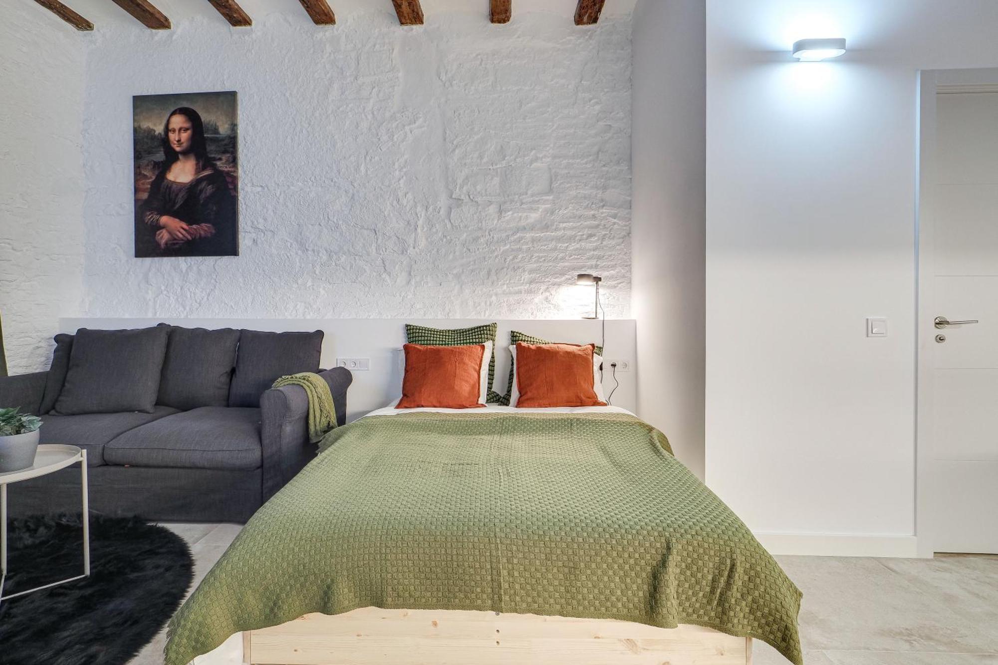 Luxury 1br Born
