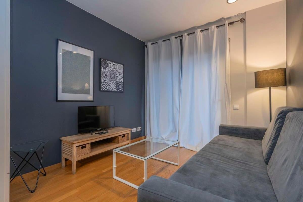 2 Bedroom With Balcony In Eixample 3-2 Apartamento Barcelona