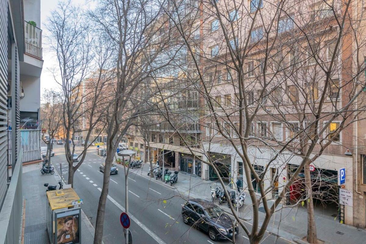 Modern And Bright In Eixample 1-2 Apartamento