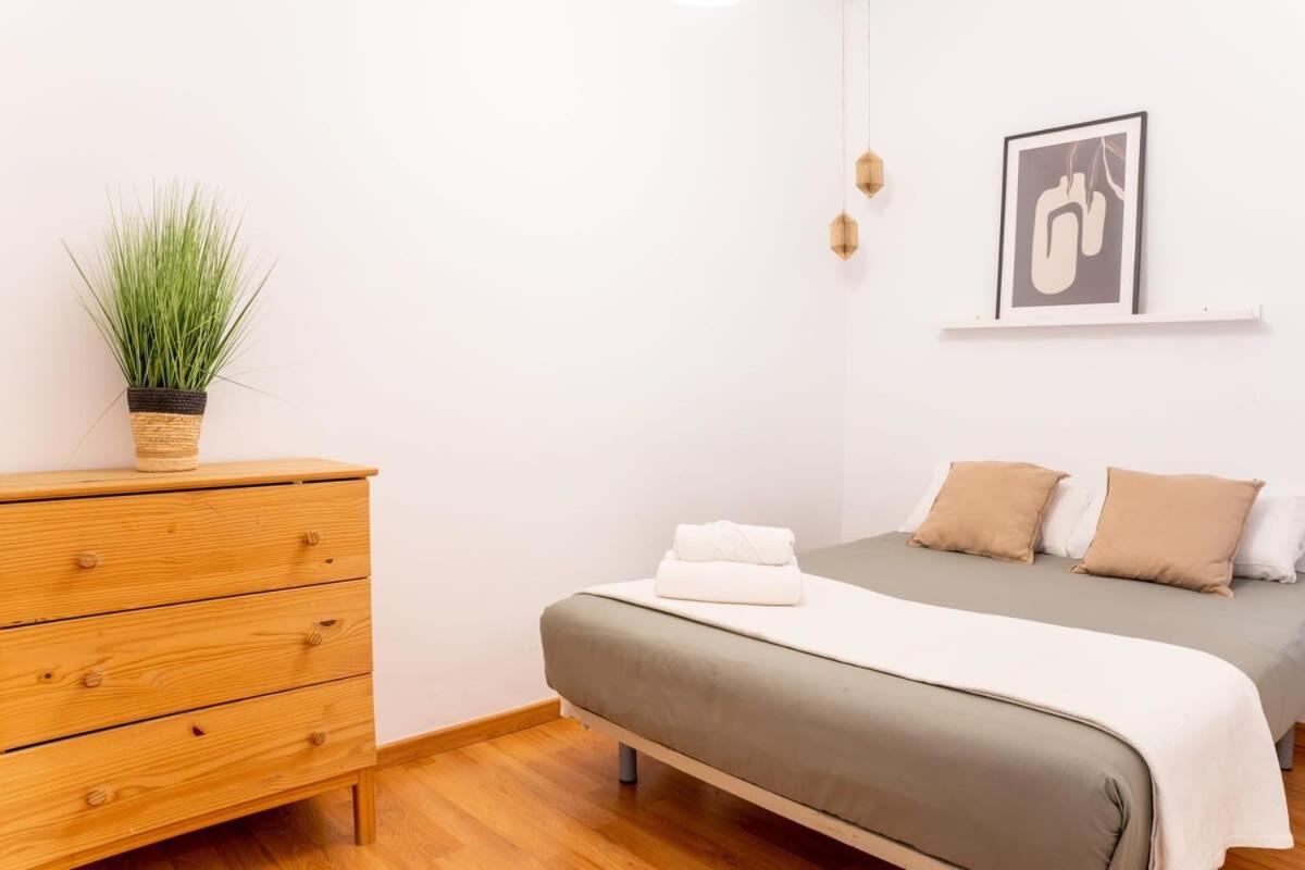 Bright 4bd With Terrace Near Arc De Triomf * Barcelona
