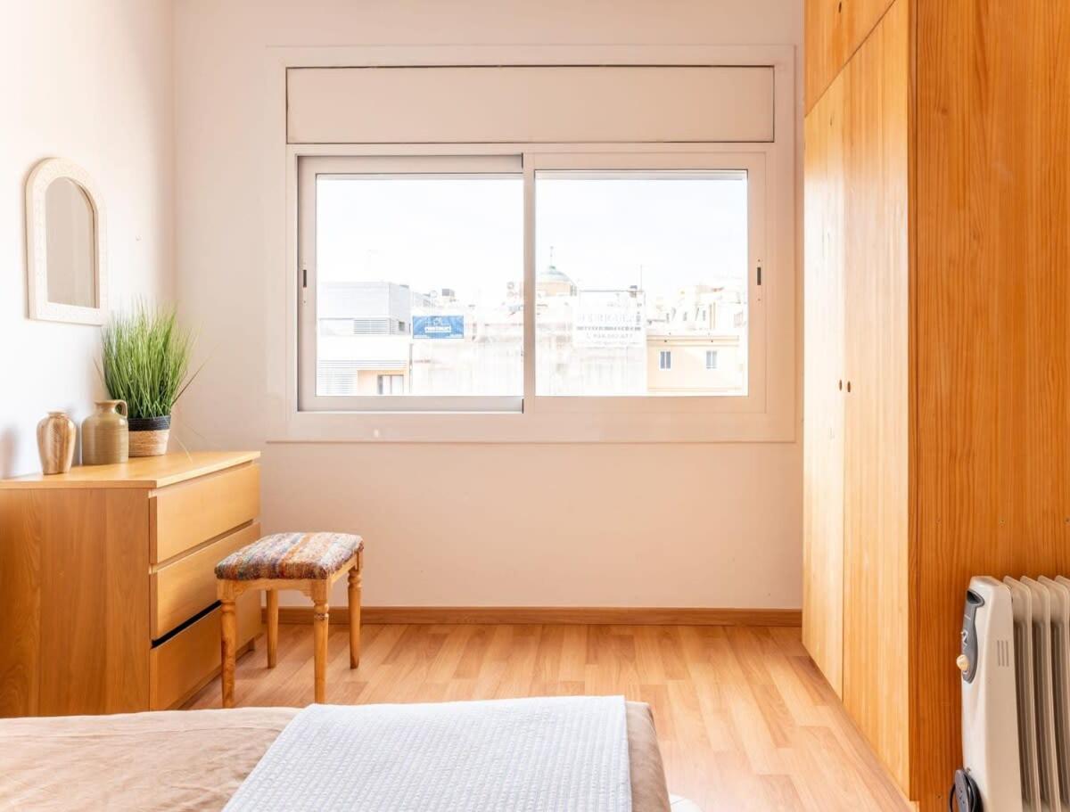 Bright 4bd With Terrace Near Arc De Triomf Apartamento *