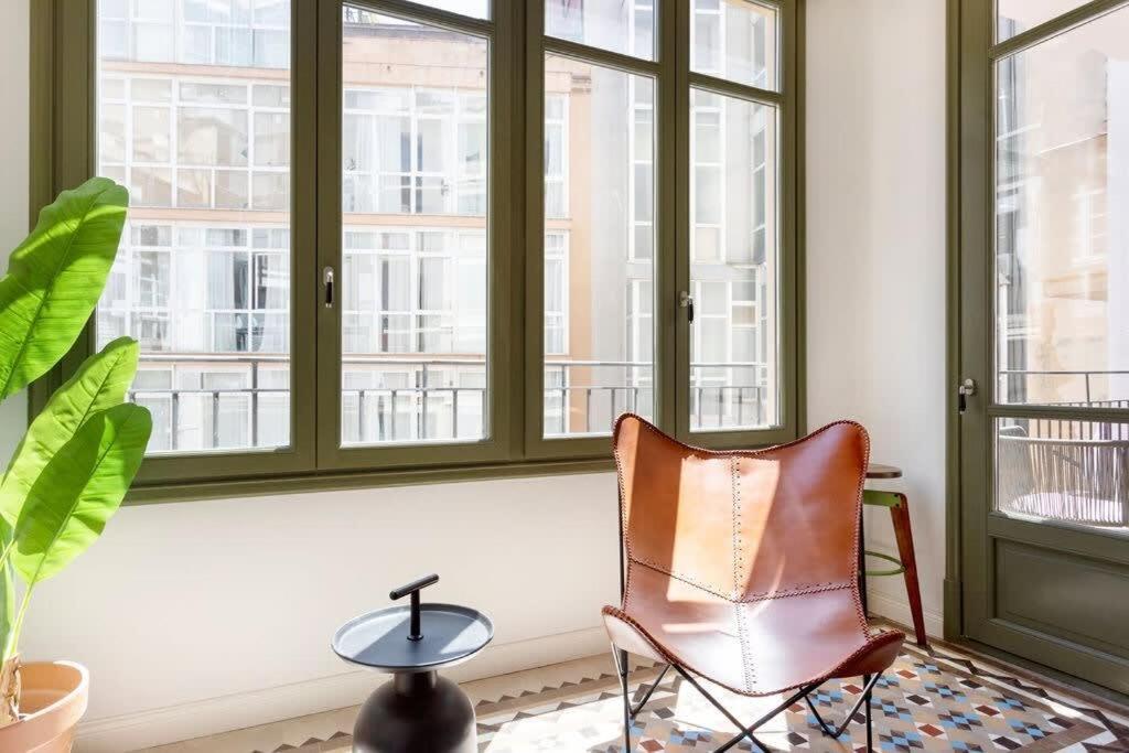Amazing 5 Bedrooms 5 Bathrooms By Plaza Catalunya Apartment Barcelona