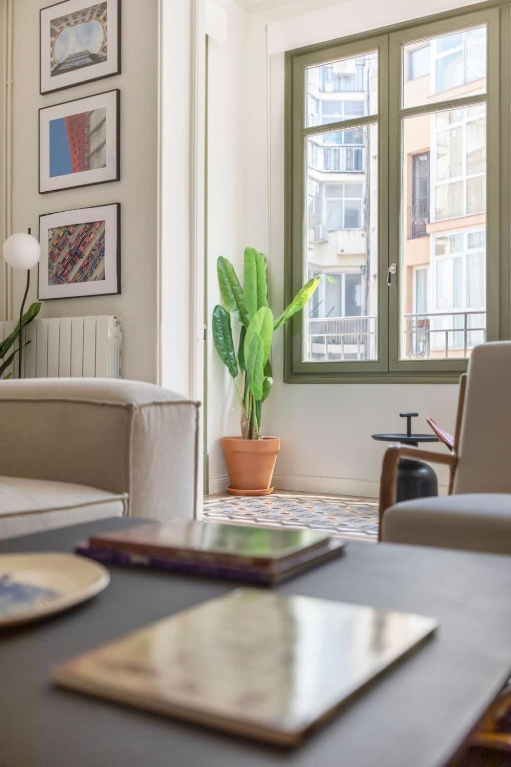 Amazing 5 Bedrooms 5 Bathrooms By Plaza Catalunya Apartment Barcelona