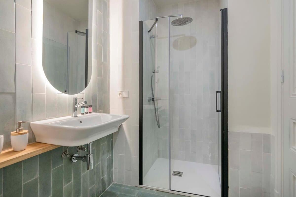 Apartment Amazing 5 Bedrooms 5 Bathrooms By Plaza Catalunya *