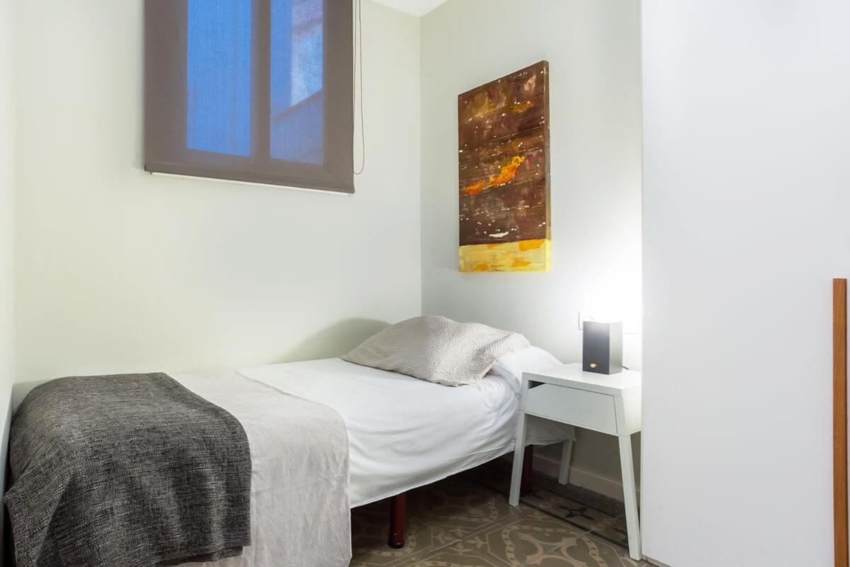 4bedroom With Balcony In Ramblas 1 1 Barcelona