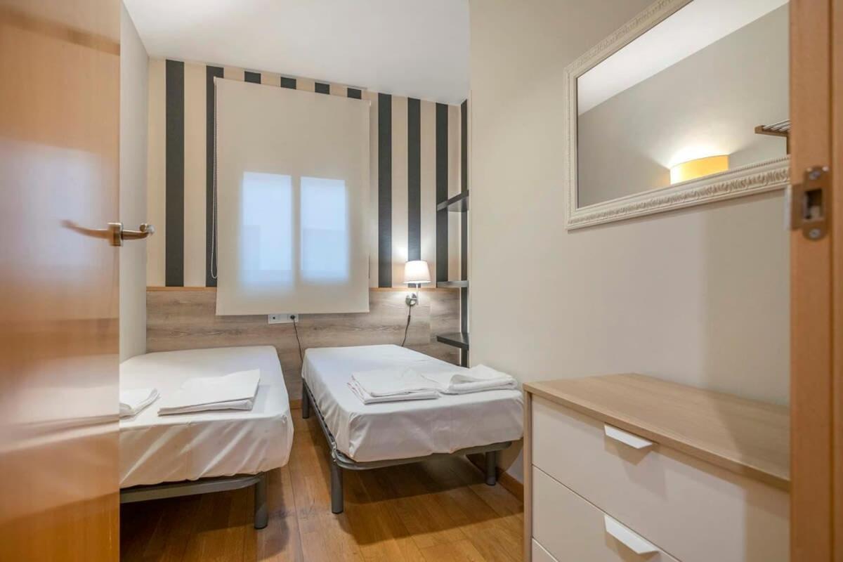 Modern And Bright In Eixample 5-2 Apartamento