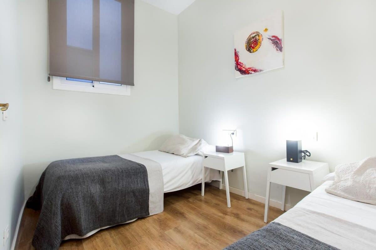 4 Bedroom With A Balcony In Ramblas 2 2 Apartamento Barcelona