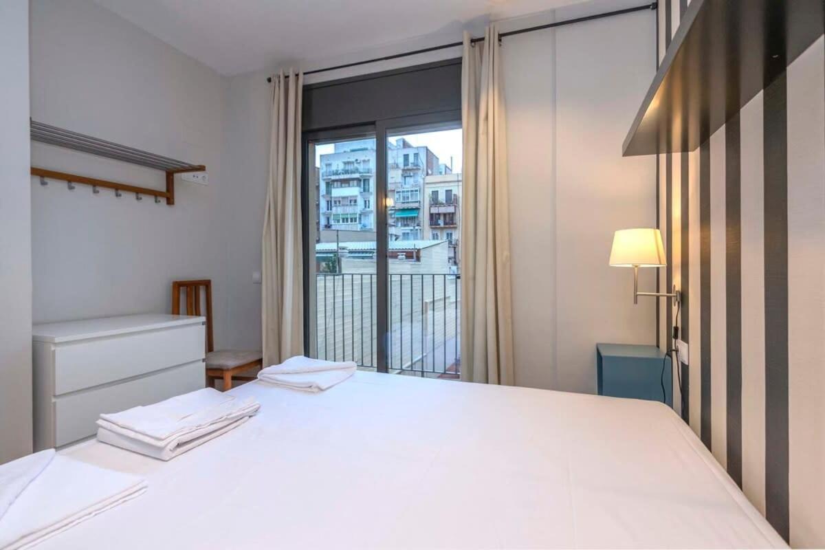 2 Bedroom With Balcony In Eixample 1-1 Apartamento *