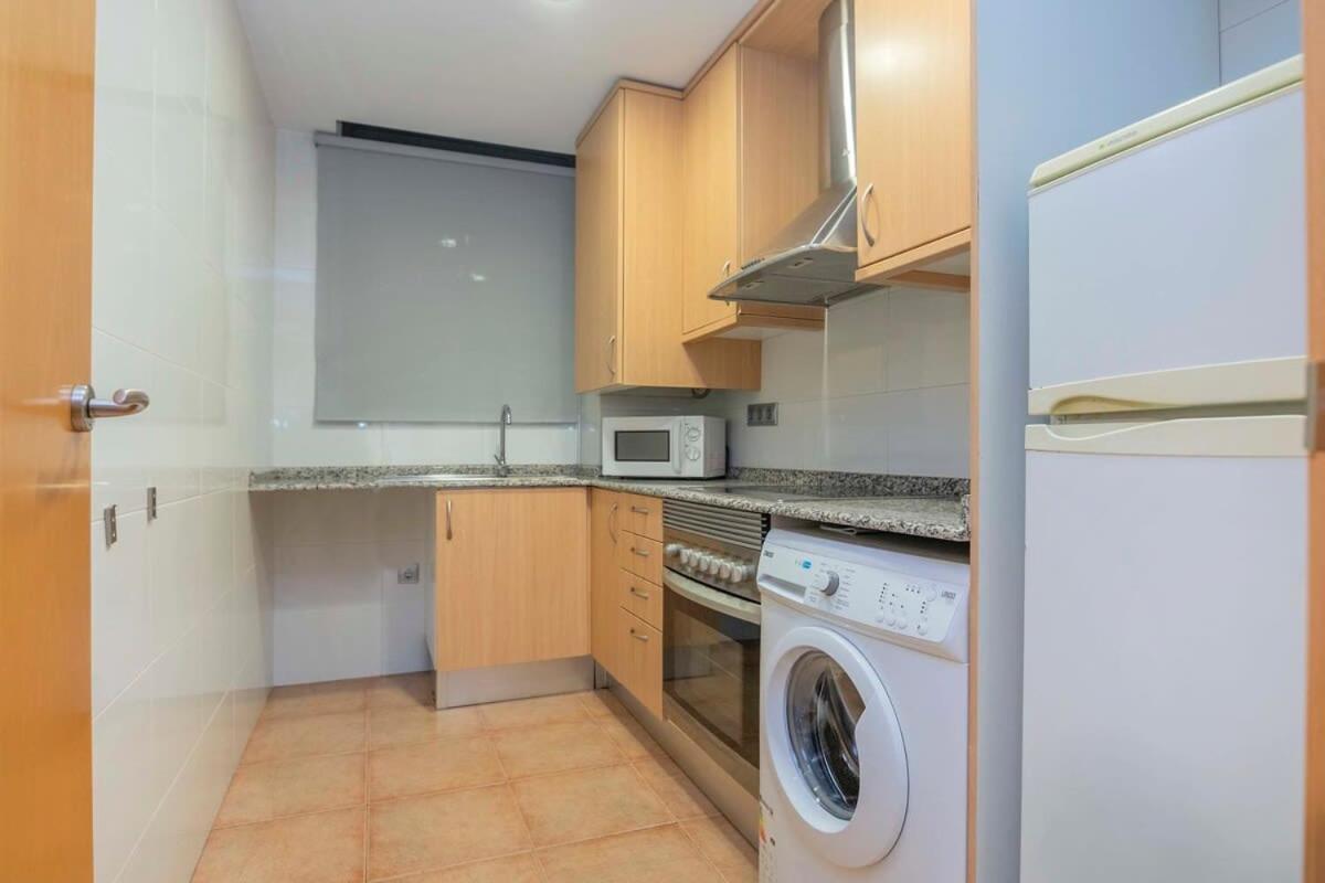 Apartamento 2 Bedroom With Balcony In Eixample 1-1